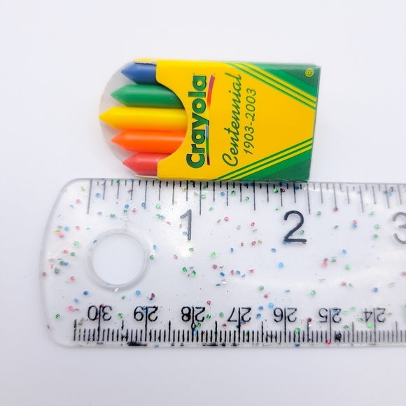 Vintage Crayola Crayons Brooch Pin - Picture 2 of 4